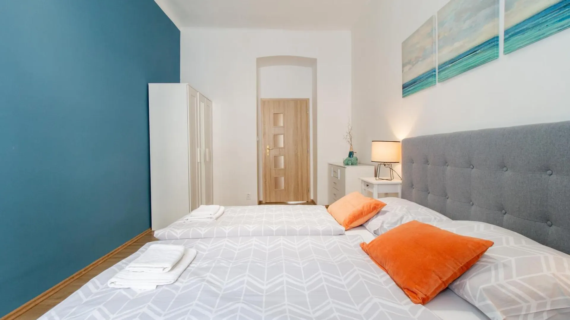 Stay Inn Apartments Naplavka location